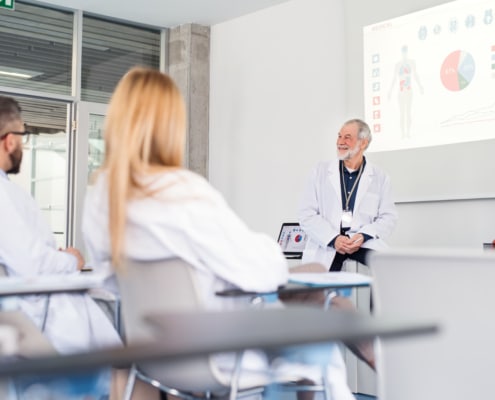 doctor explaining patient handoff template