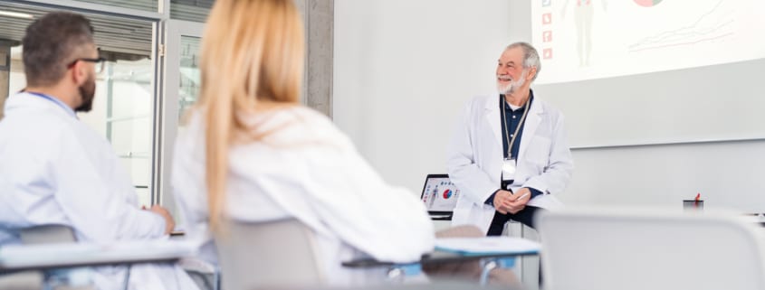 doctor explaining patient handoff template